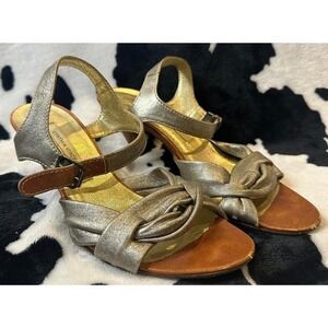 Cynthia Vincent‎ Womens Metallic Strappy Heeled Sandals Gold Silver Size 7.5
